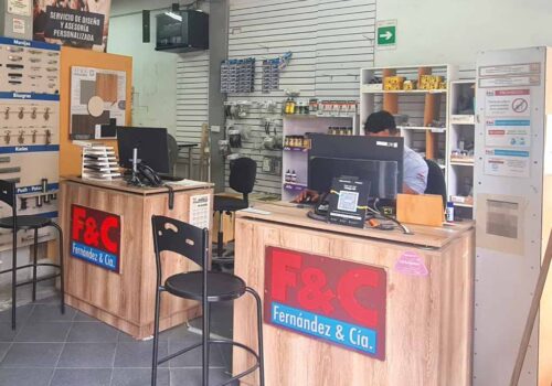 Punto-de-venta-caldas-Fernandez-y-cia-venta-de-mdf-en-caldas-1024x1024