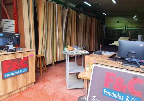 Punto-de-venta-pichincha1-Fernandez-y-cia-venta-de-mdf-en-pichincha-1-1024x1024